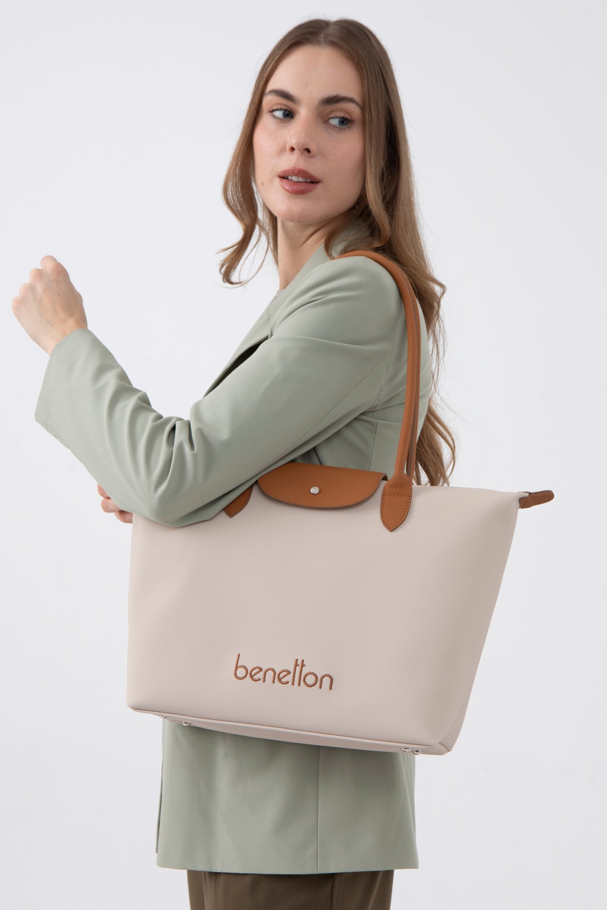 Banetton Shoulder Bag