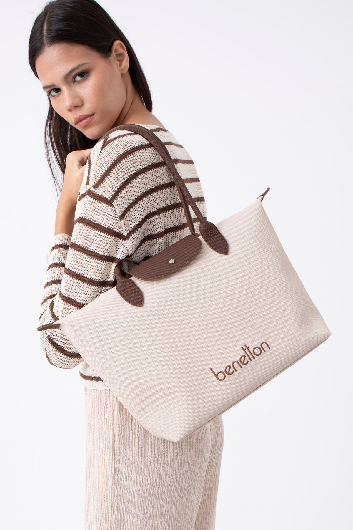 Banetton Shoulder Bag