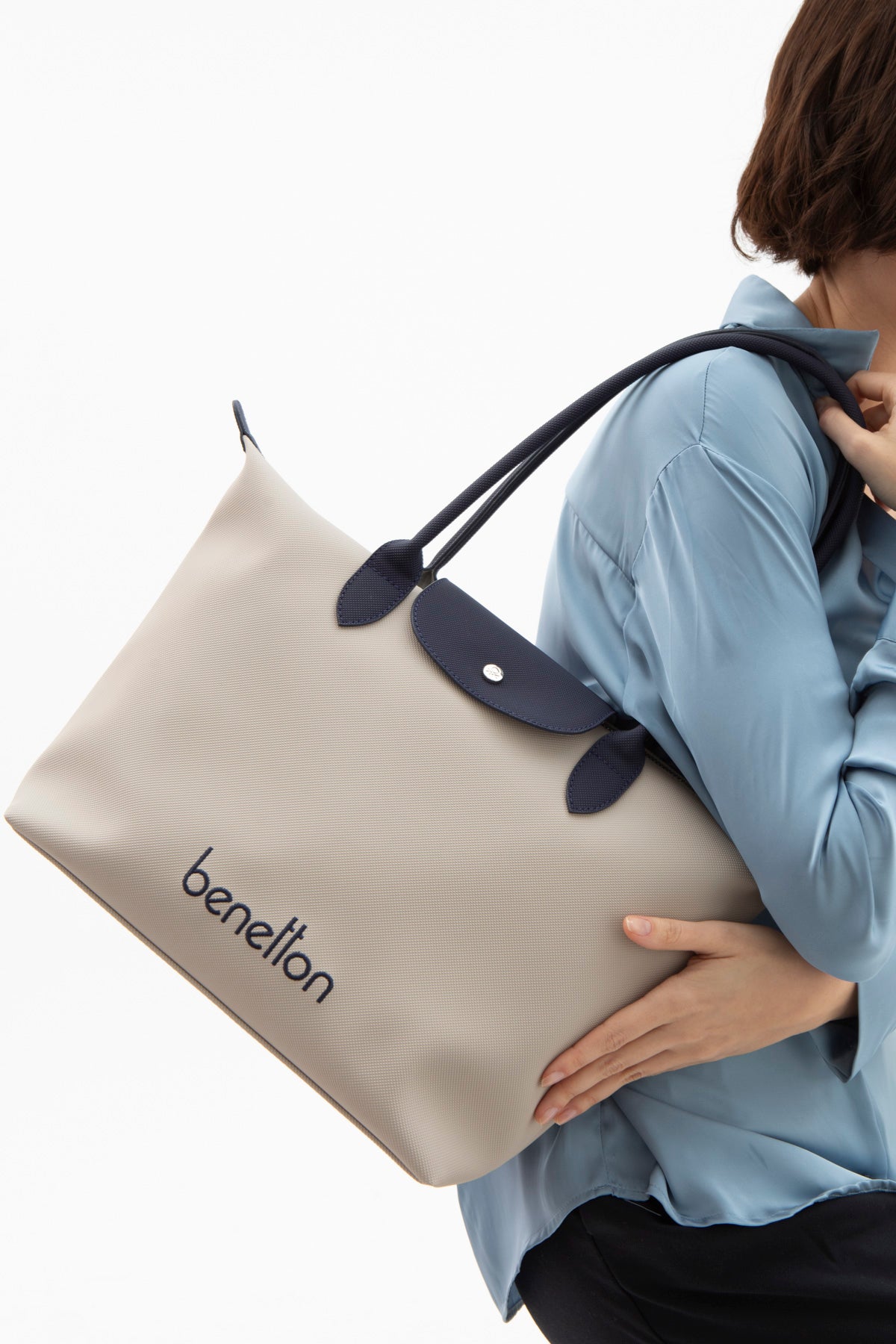 Banetton Shoulder Bag