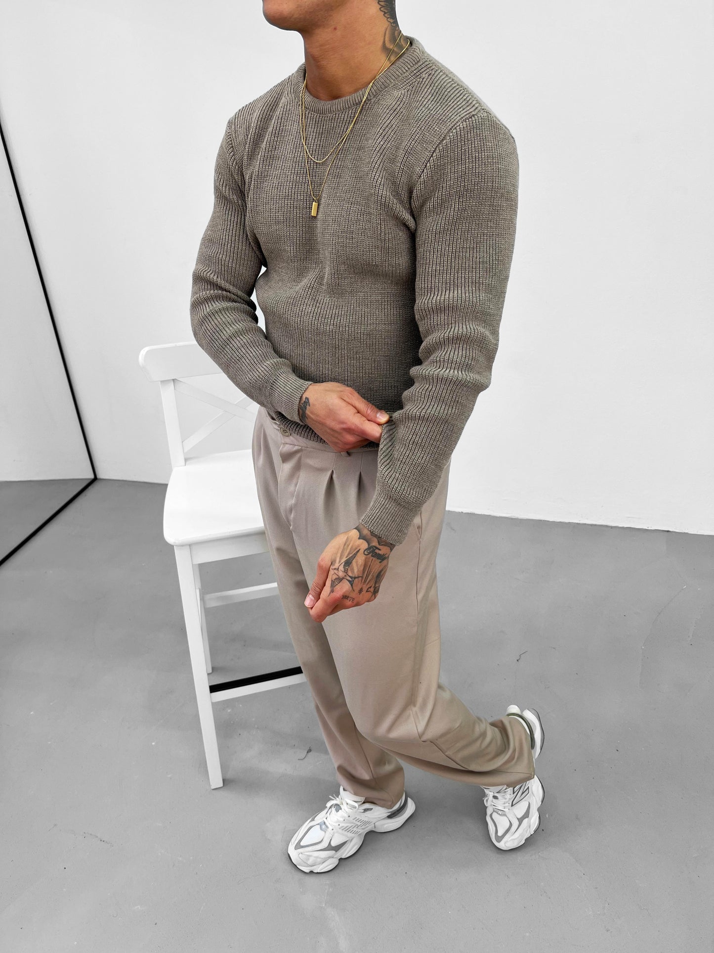 BASIC STRICKPULLOVERS