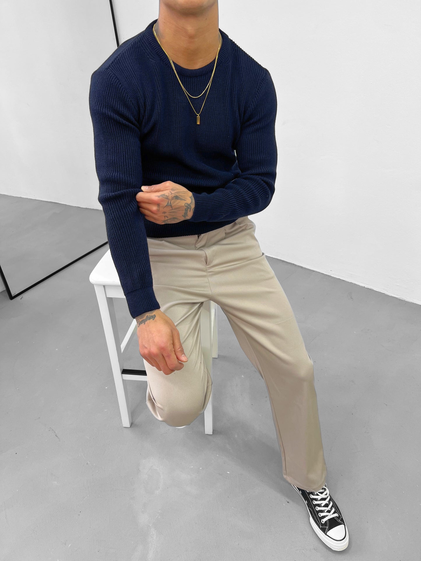 BASIC STRICKPULLOVERS