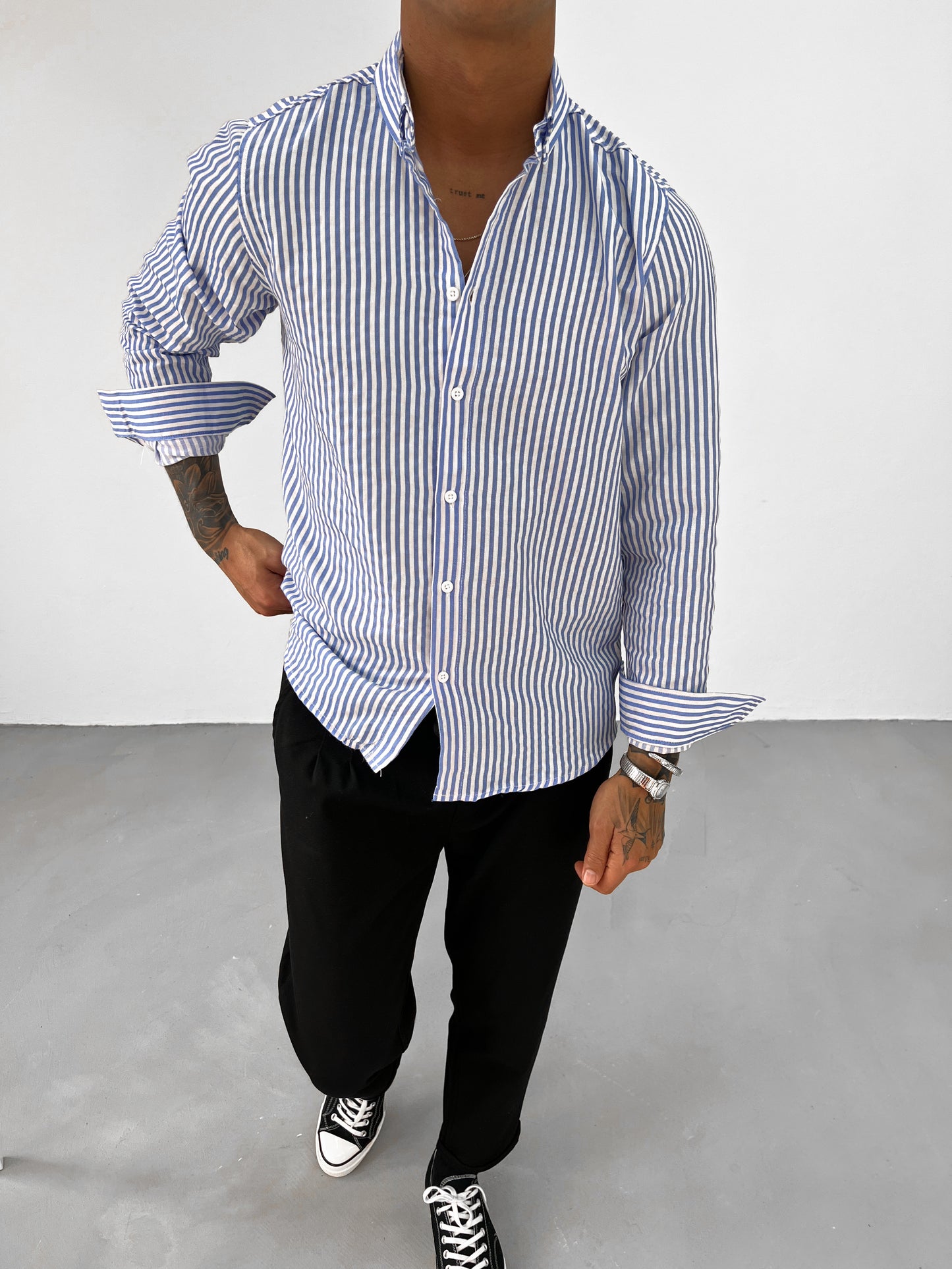Slim Fit Gestreiftes Hemd
