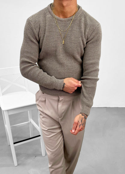 BASIC STRICKPULLOVERS